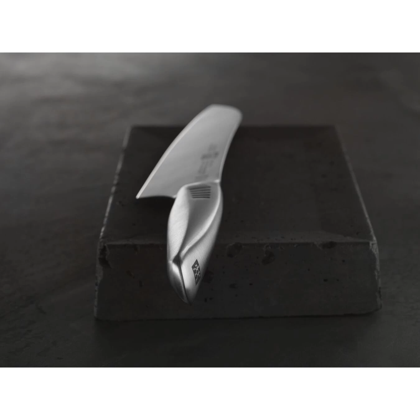 Zwilling Coltello Santoku Liscio - 18 Cm, Argento 5 Zwilling Coltello Santoku Liscio - 18 Cm, Argento - immagine 5