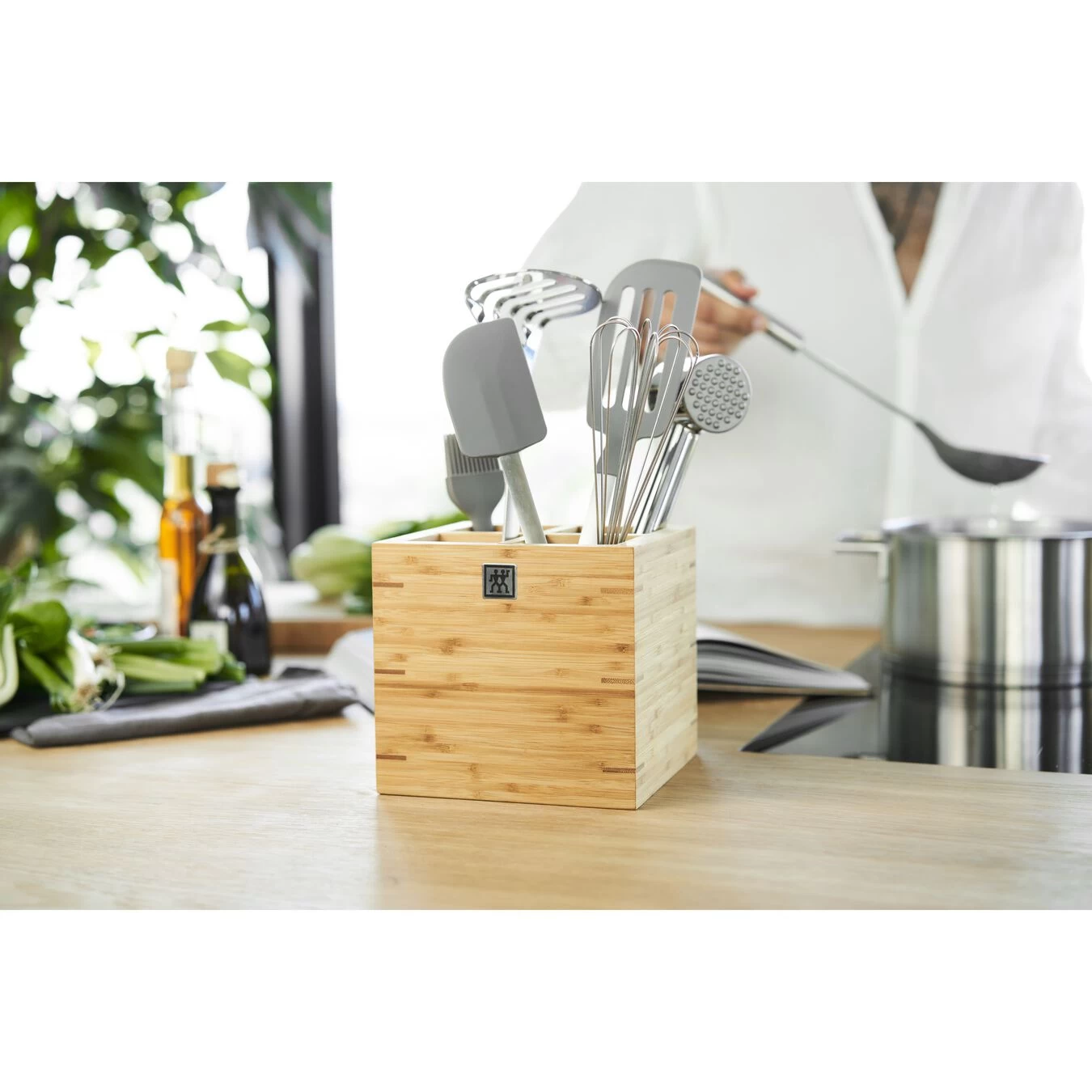 Zwilling Spatola Per Friggere - 33 Cm, Silicone 2 Zwilling Spatola Per Friggere - 33 Cm, Silicone - immagine 2