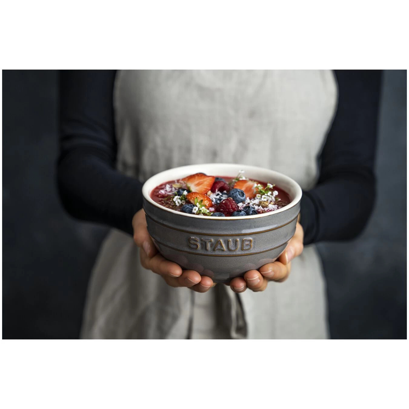 Staub Ciotola Rotonda - 14 Cm, Colore Grigio Antico 3 Staub Ciotola Rotonda - 14 Cm, Colore Grigio Antico - immagine 3