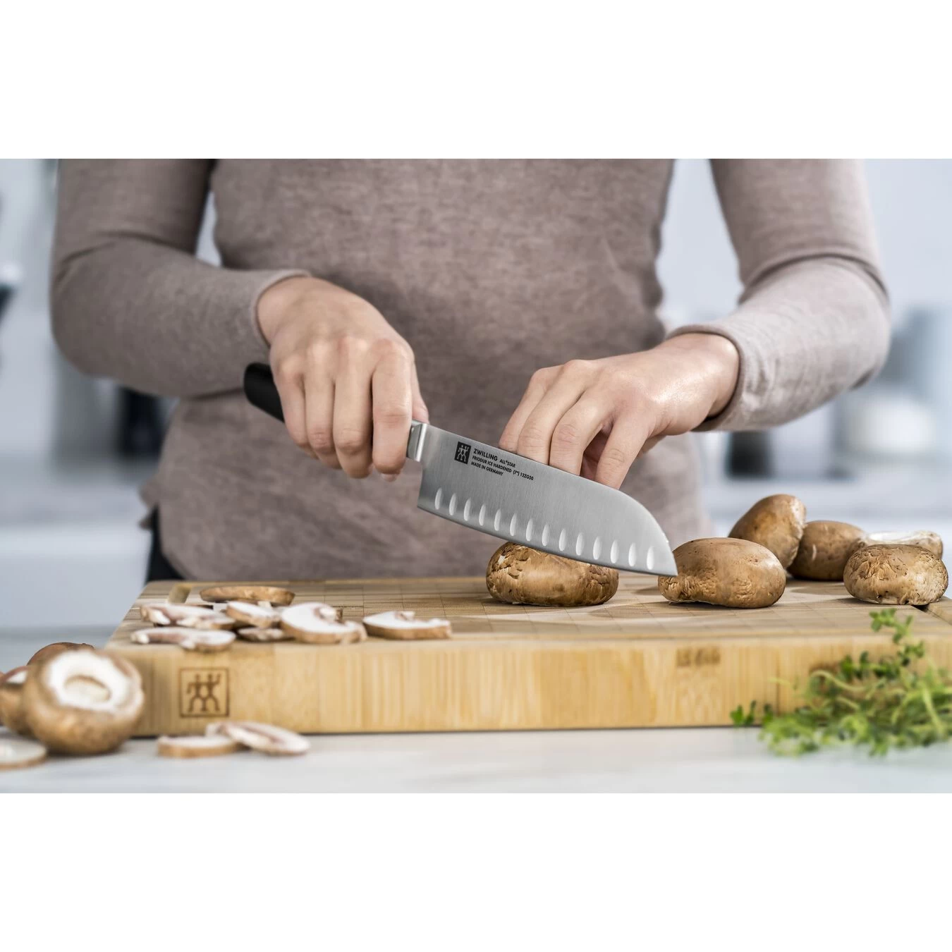 Zwilling Coltello Santoku 18 Cm, Argento 3 Zwilling Coltello Santoku 18 Cm, Argento - immagine 3