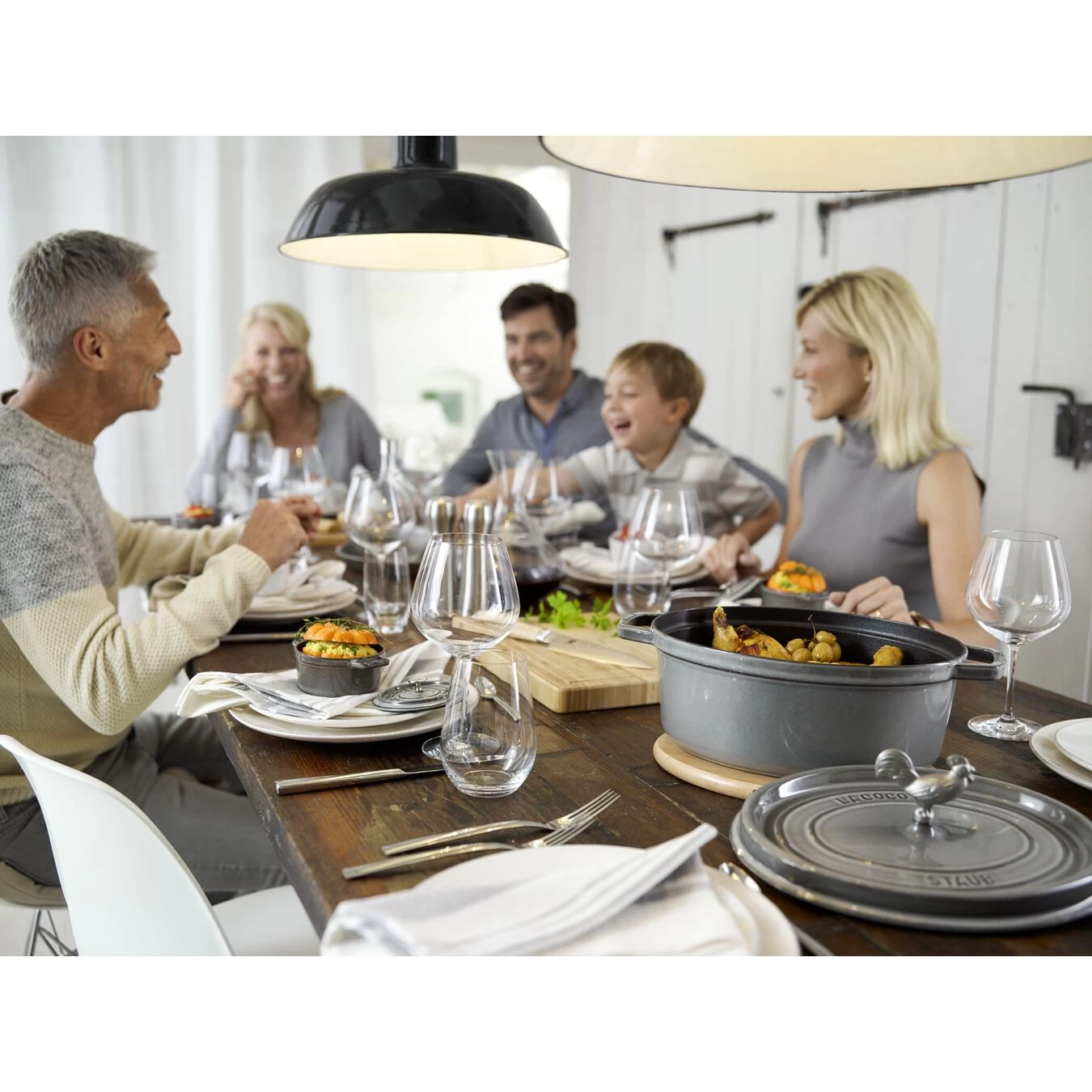 Staub Cocotte Ovale - 27 Cm, Colore Grigio Grafite 5 Staub Cocotte Ovale - 27 Cm, Colore Grigio Grafite - immagine 5