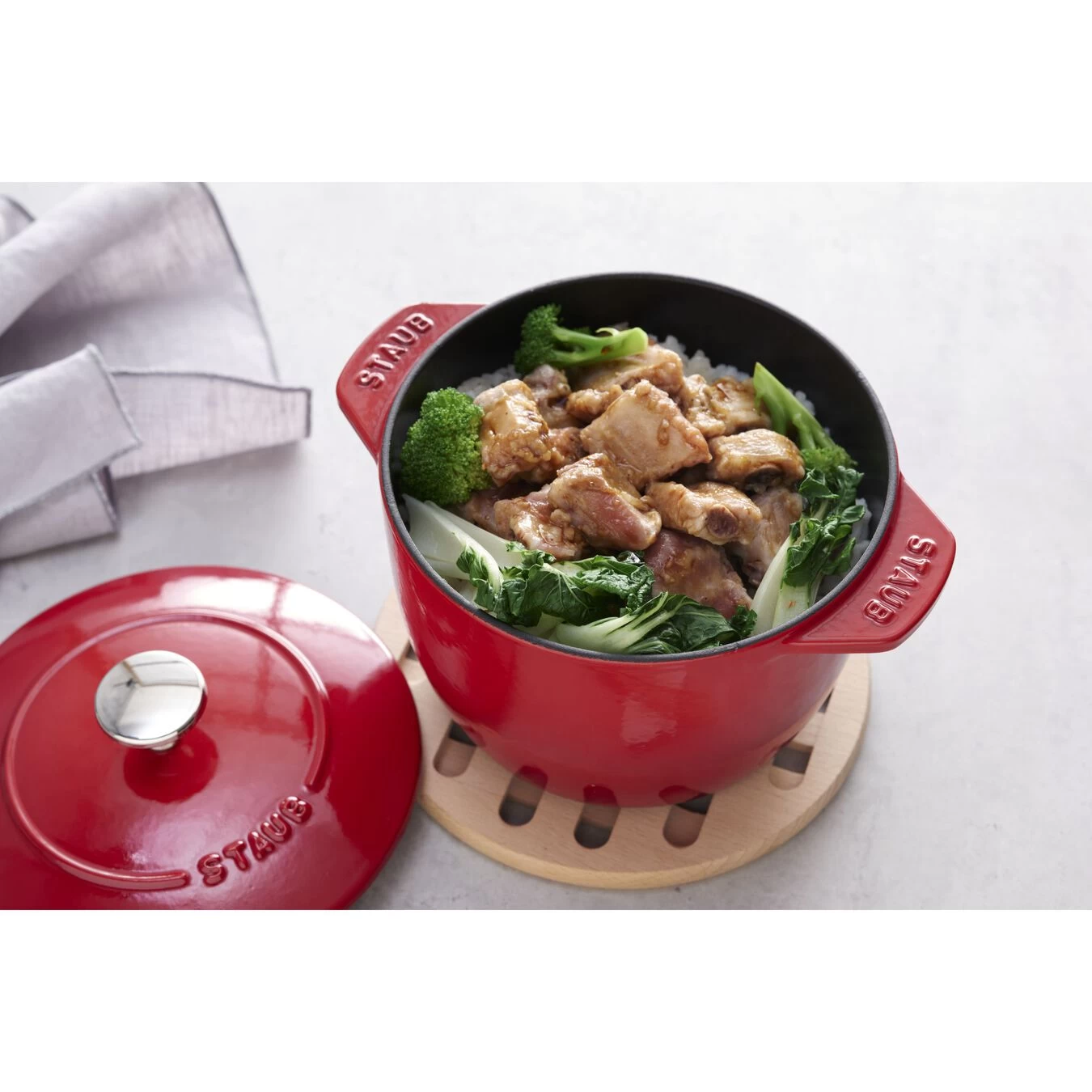 Staub Cocotte Per Riso 16 Cm, Rotondo, Ciliegia, Ghisa 6 Staub Cocotte Per Riso 16 Cm, Rotondo, Ciliegia, Ghisa - immagine 6